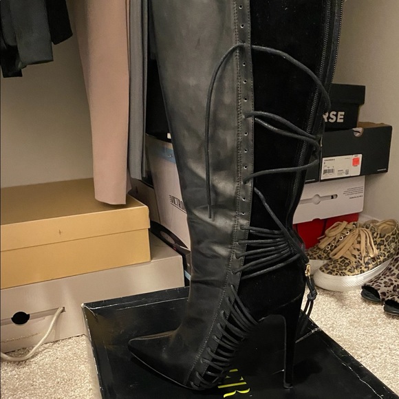 Just Fab Boots - Picture 3 of 4